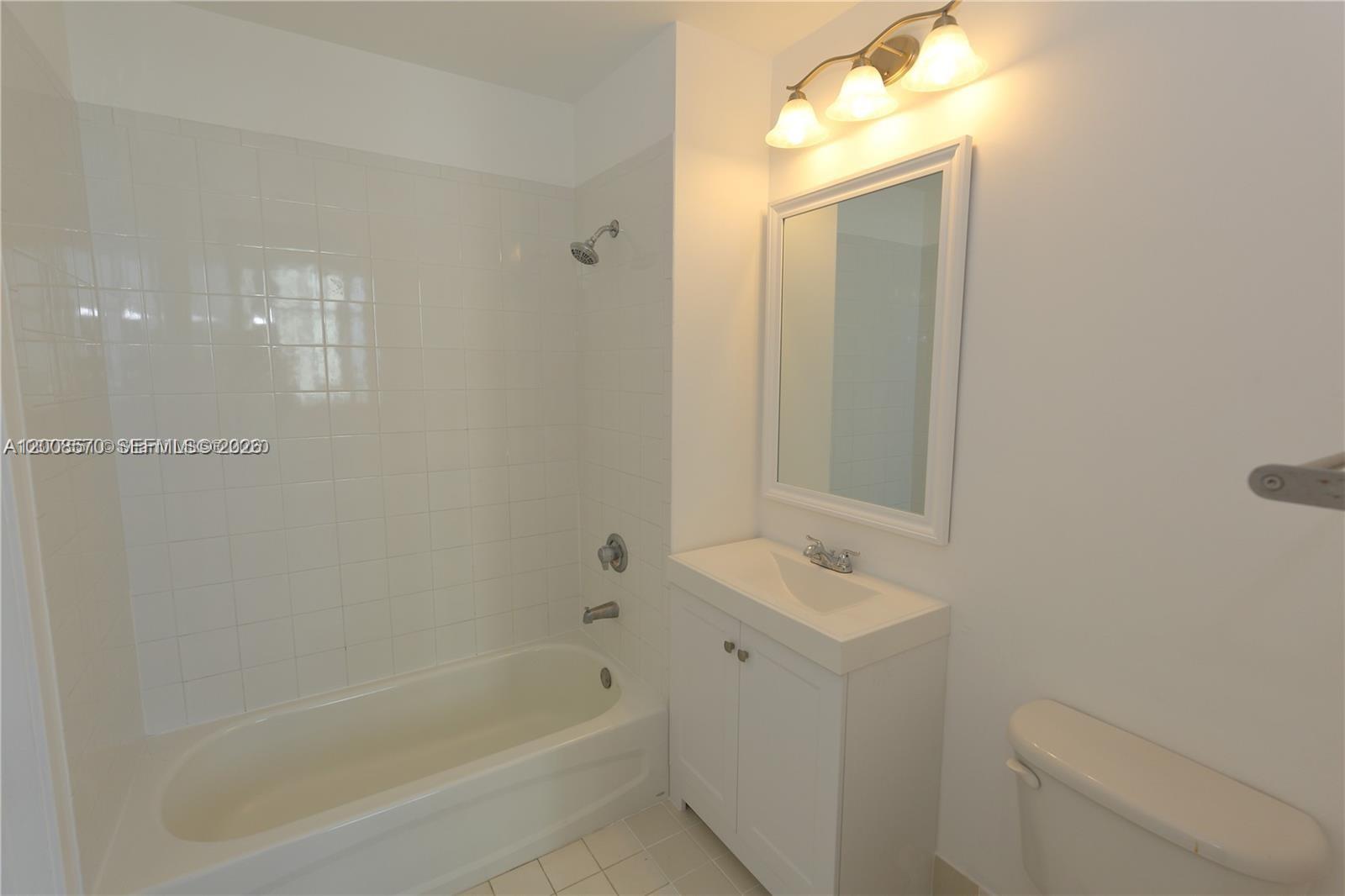 2200 NE 4th Ave # 505