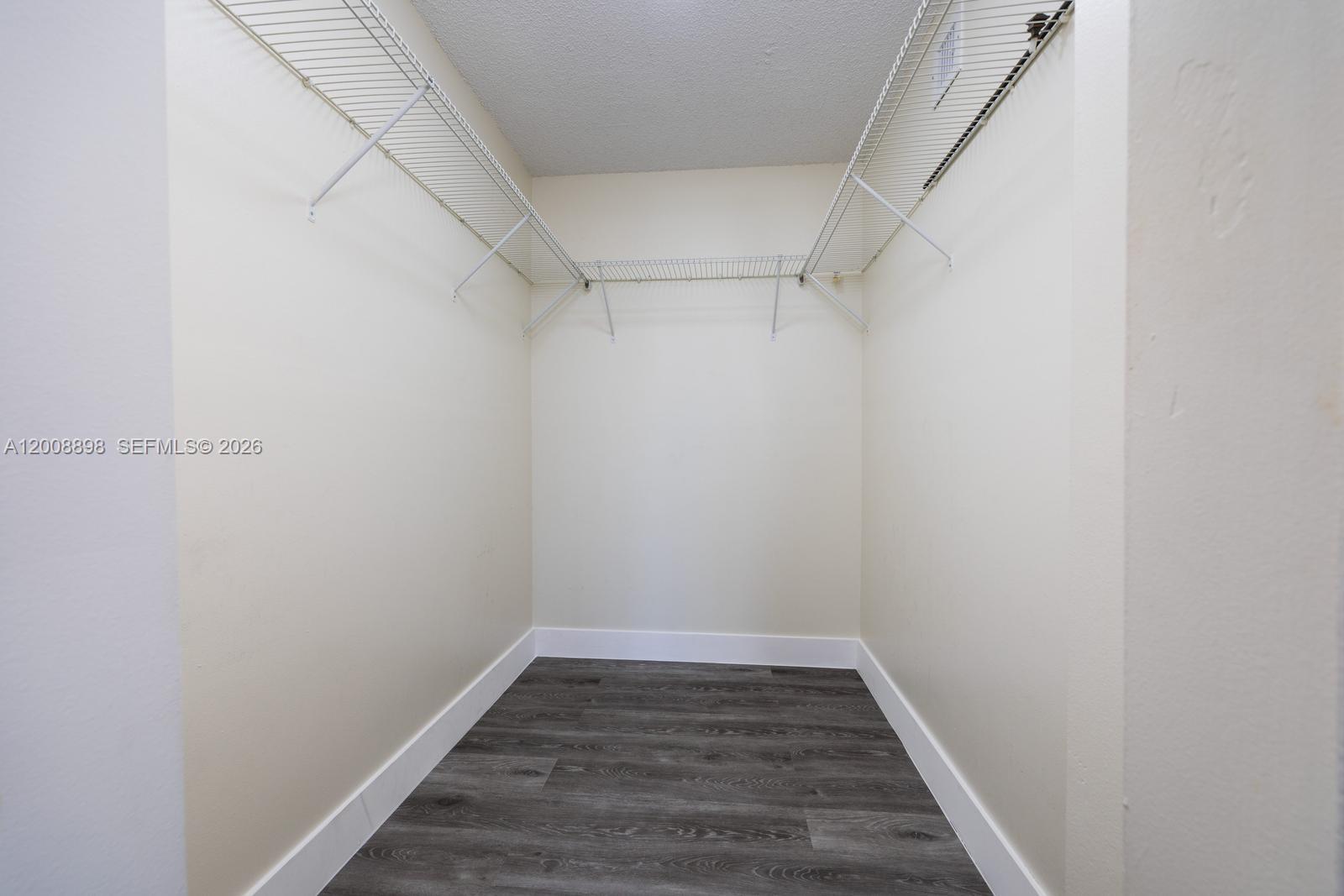 8320 NW 8th St # 213 Unit: 2-213