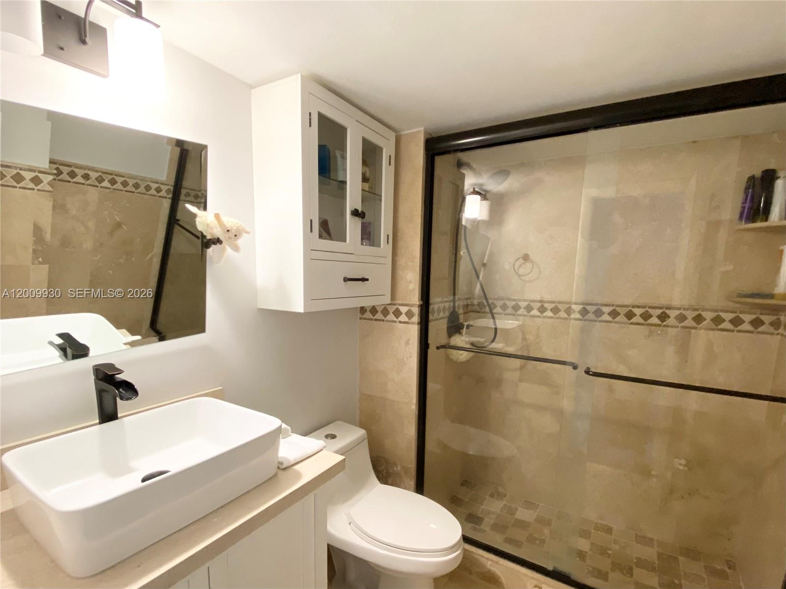 6450 Collins Ave # 1004