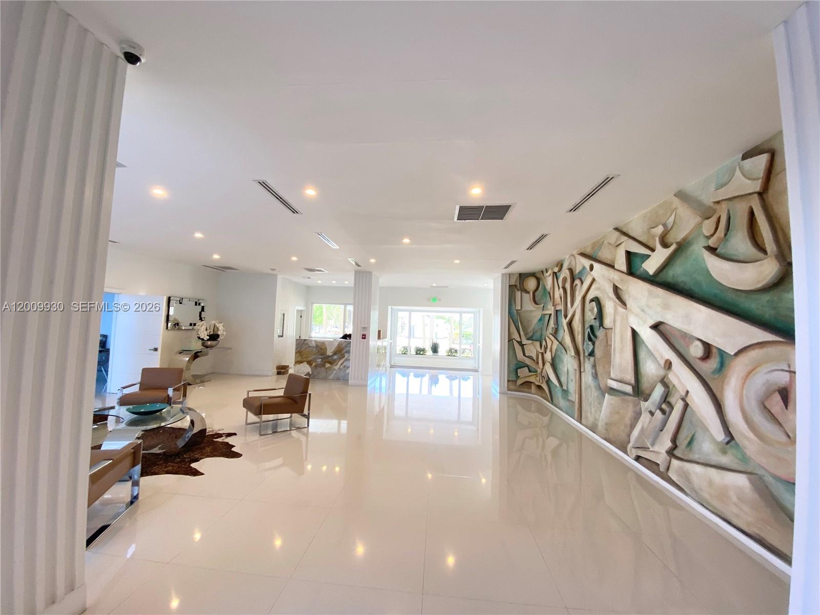 6450 Collins Ave # 1004