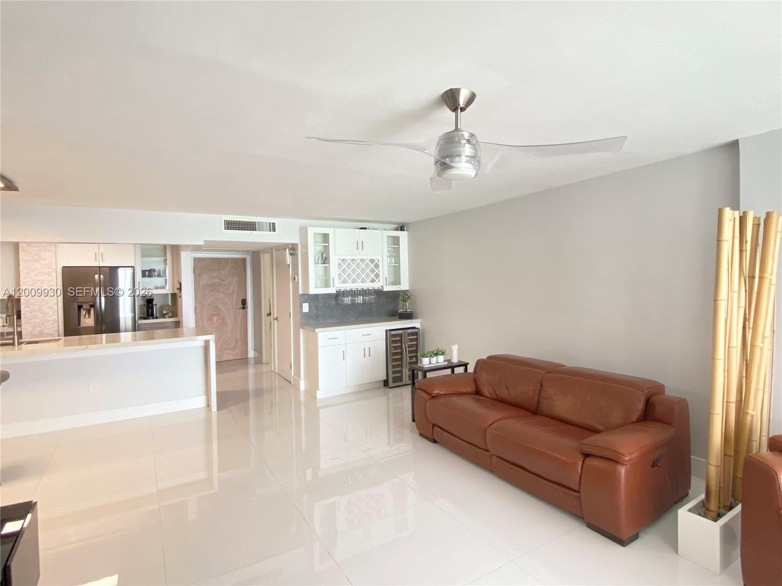 6450 Collins Ave # 1004