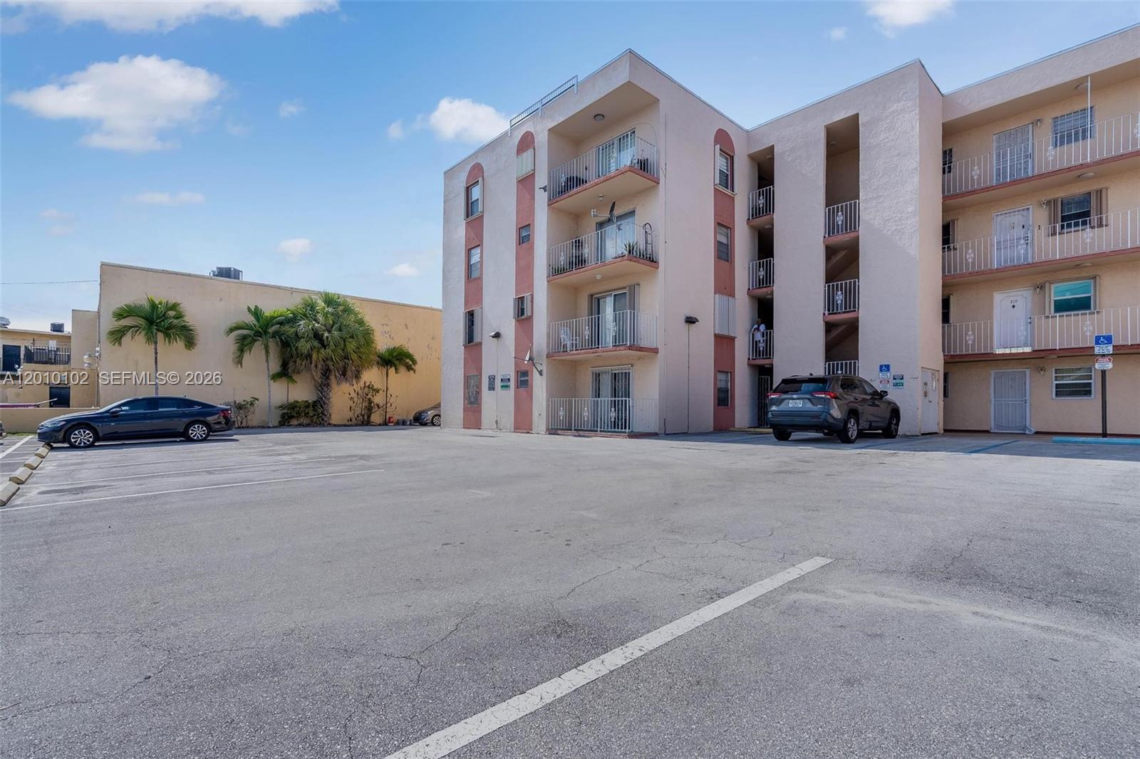 6820 W Flagler St # 310