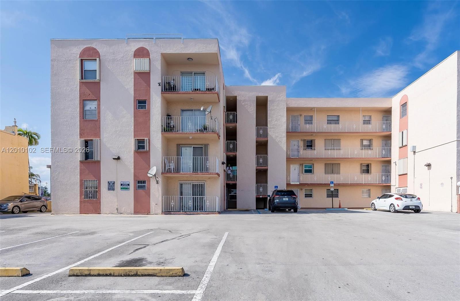 6820 W Flagler St # 310