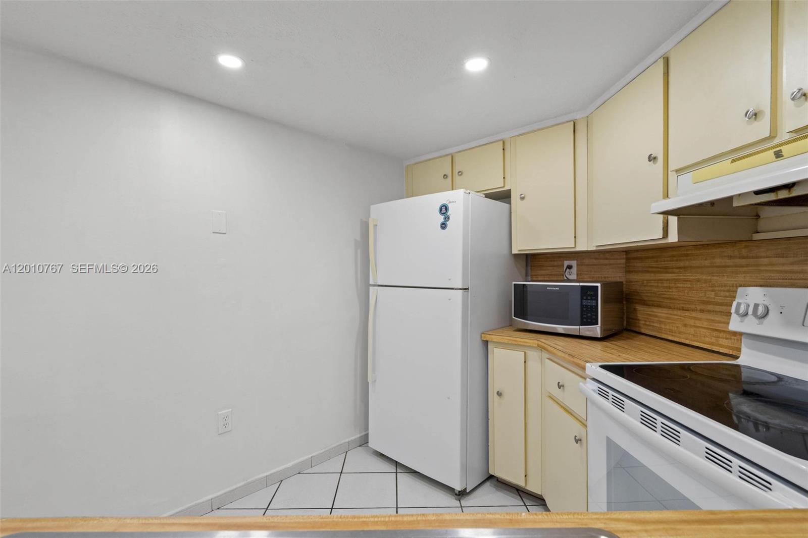 9431 Fontainebleau Blvd # 112