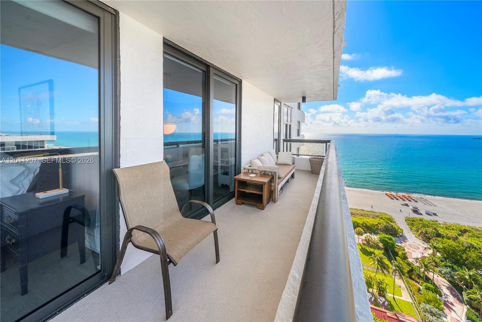 2555 Collins Ave # 2014
