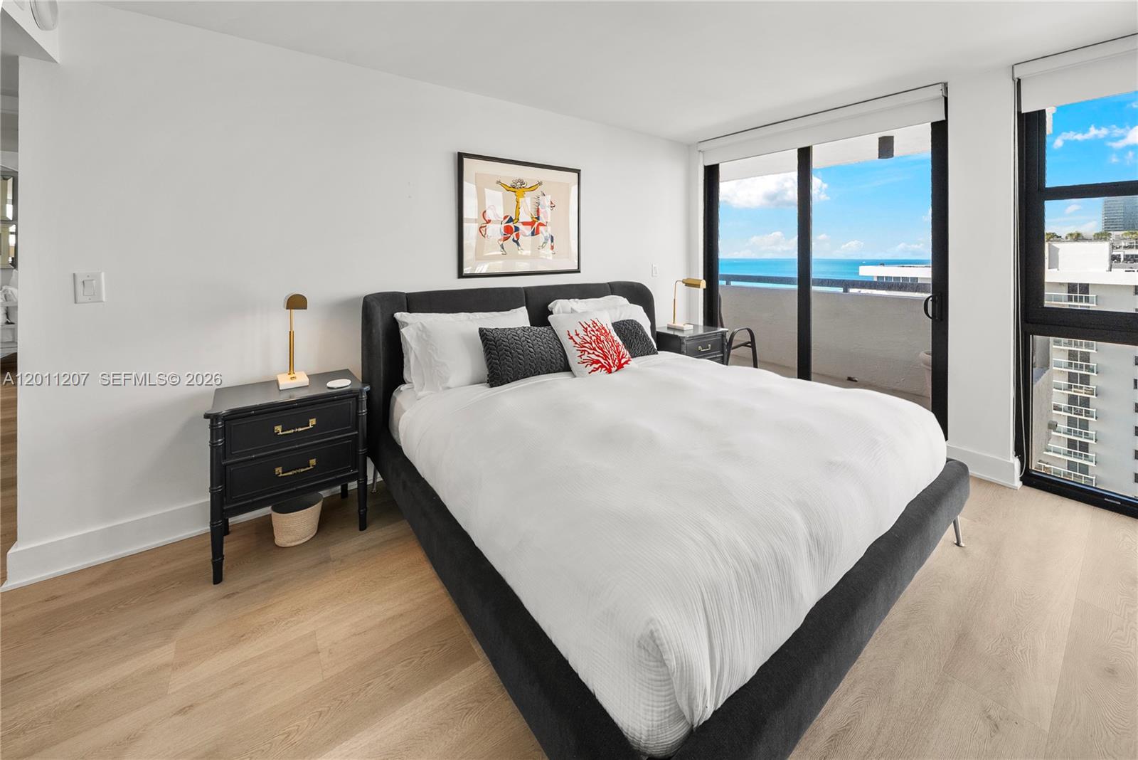 2555 Collins Ave # 2014