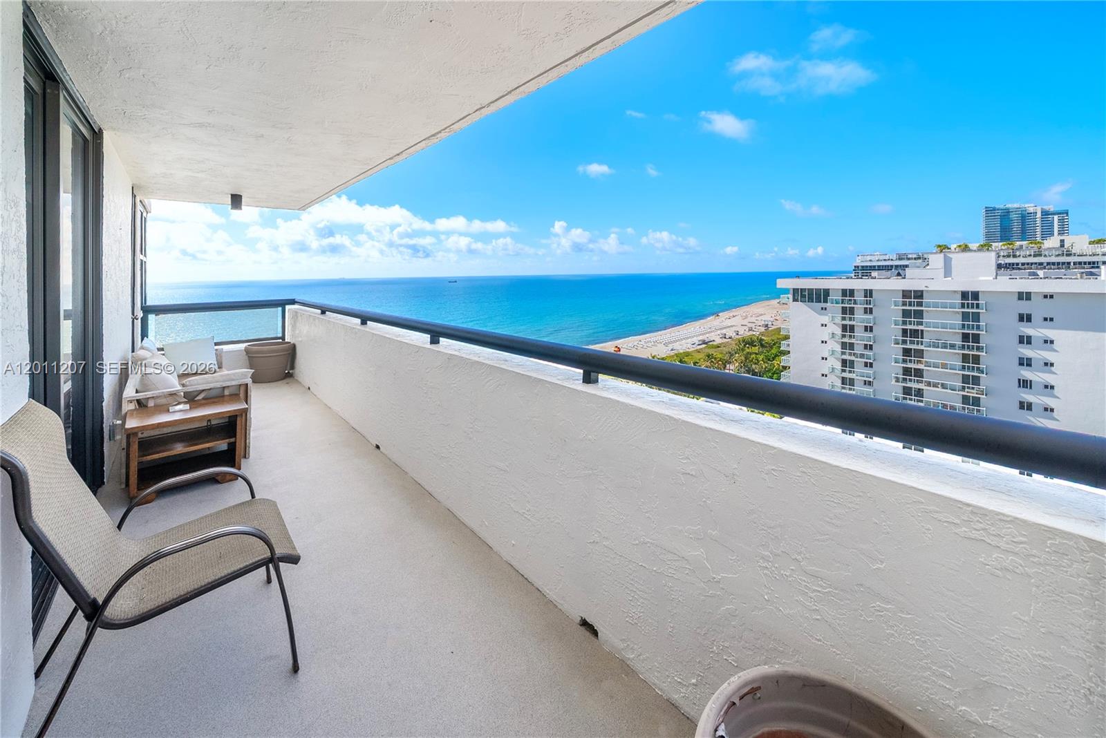 2555 Collins Ave # 2014