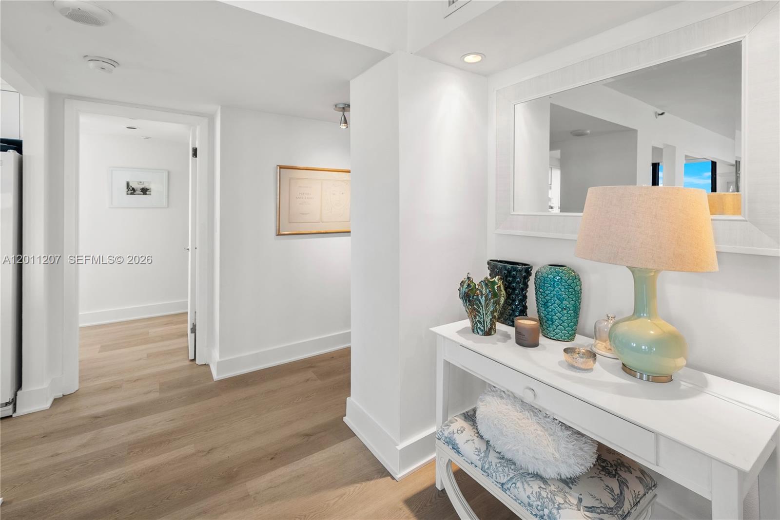 2555 Collins Ave # 2014