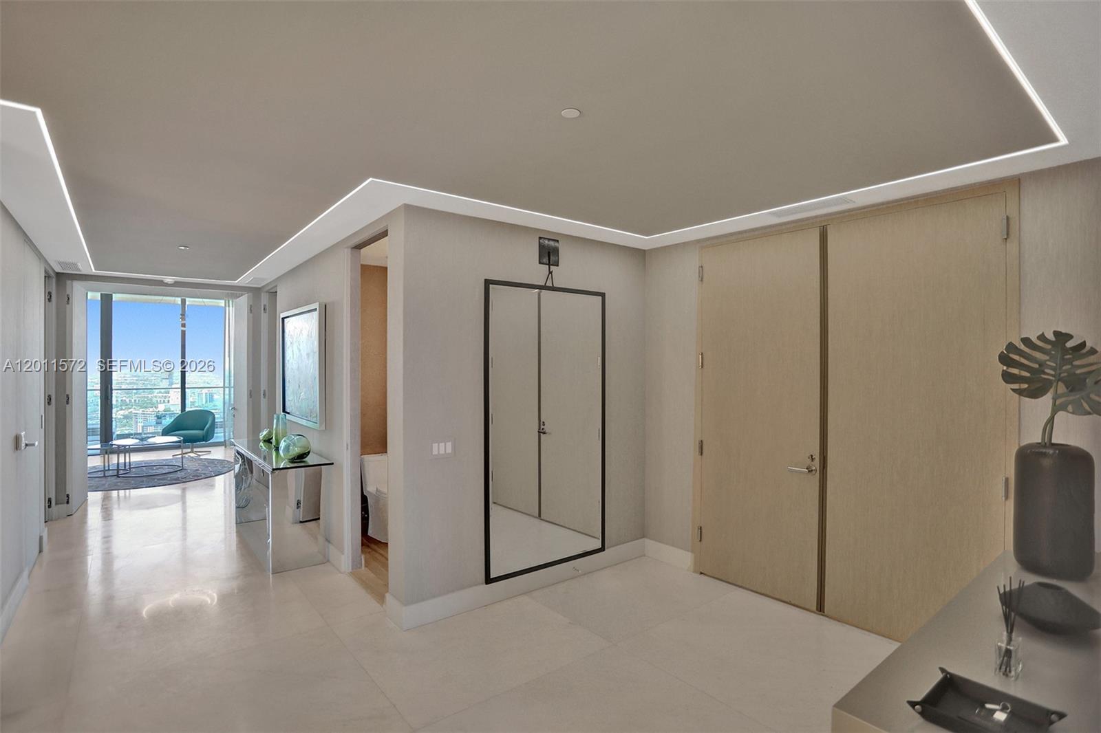 18975 Collins Ave # 4302