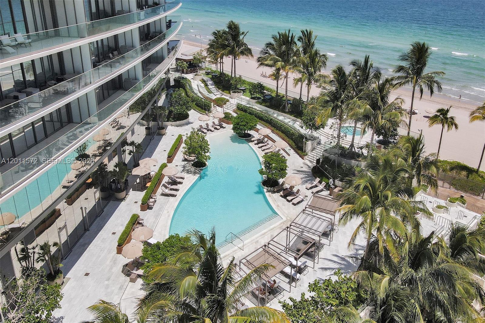 18975 Collins Ave # 4302