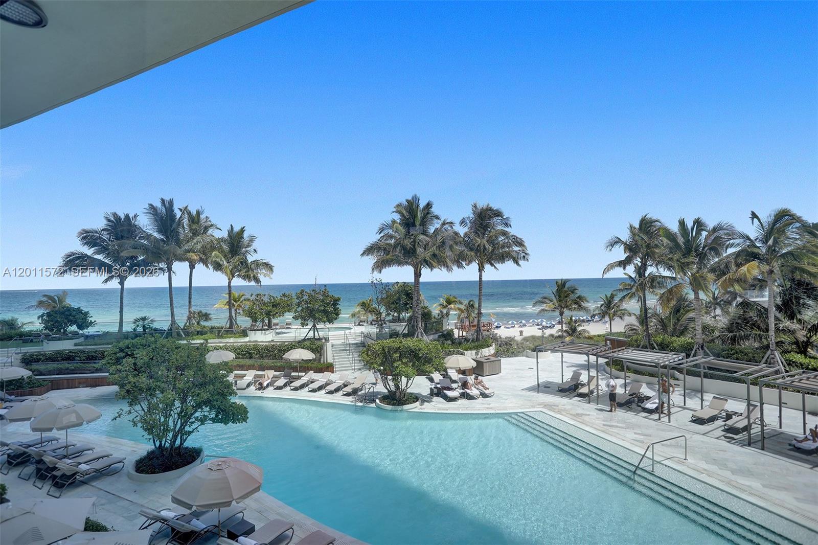 18975 Collins Ave # 4302