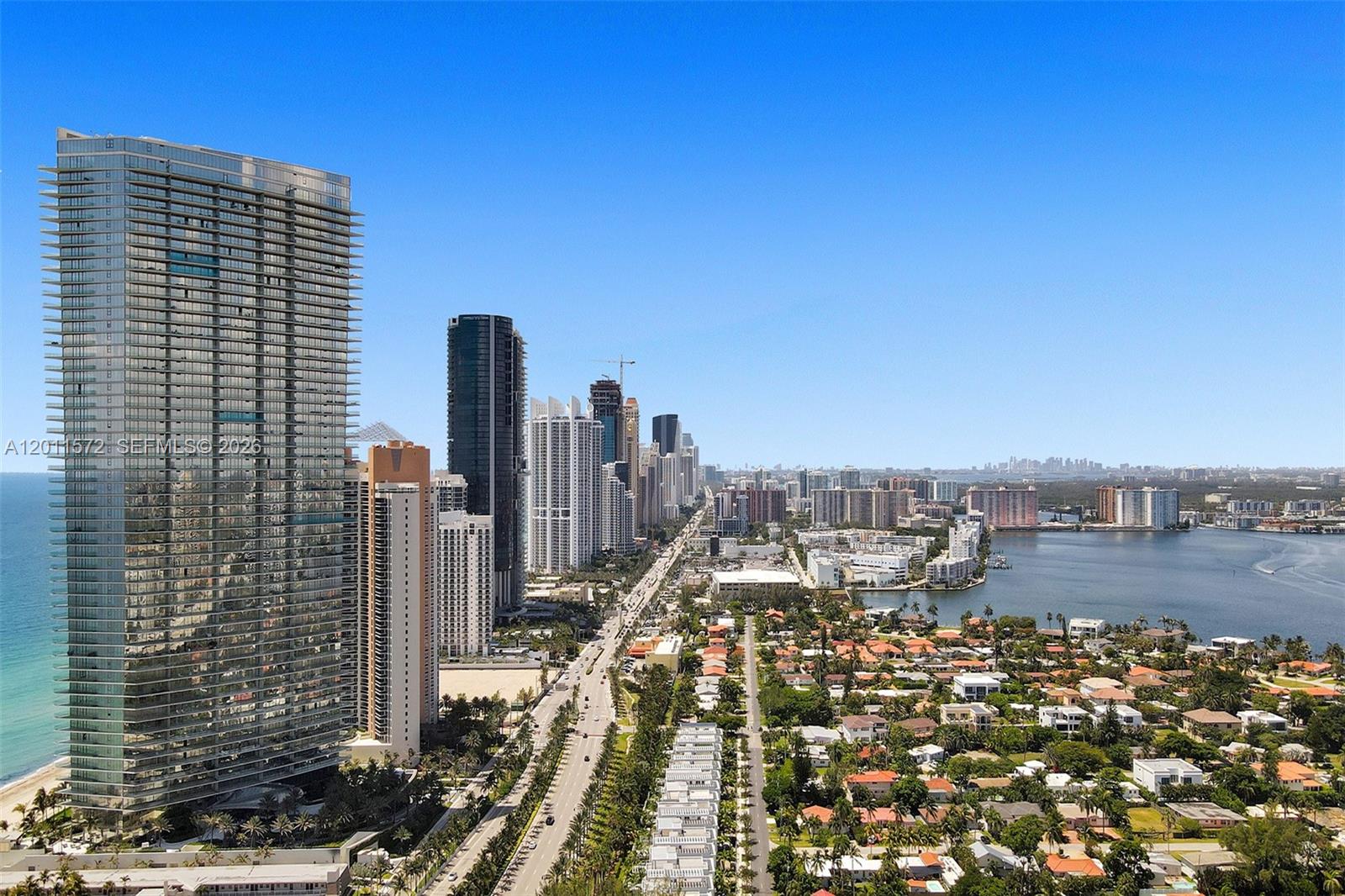 18975 Collins Ave # 4302