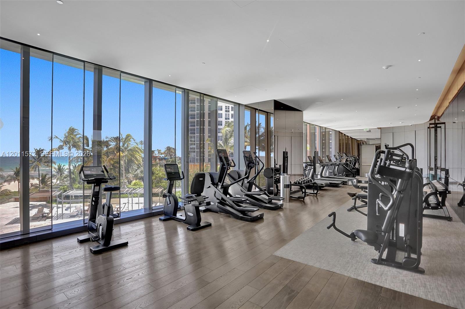 18975 Collins Ave # 4302