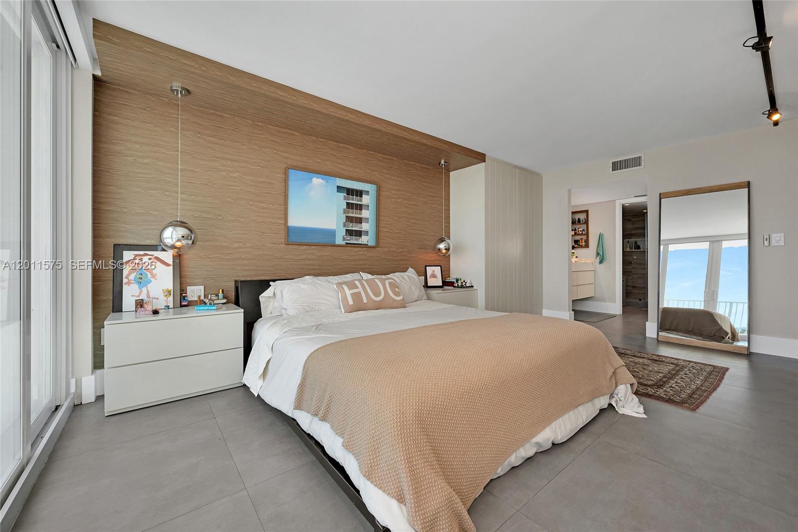 881 Ocean Dr # 7D