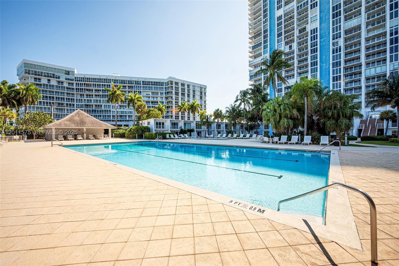 881 Ocean Dr # 7D