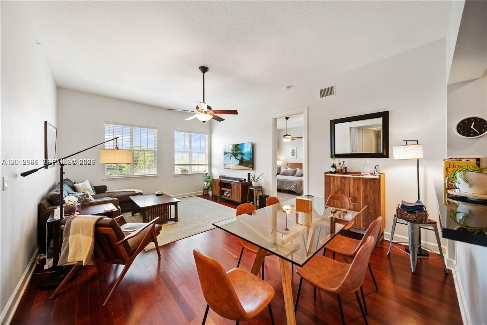 200 NE 2nd Ave # 304