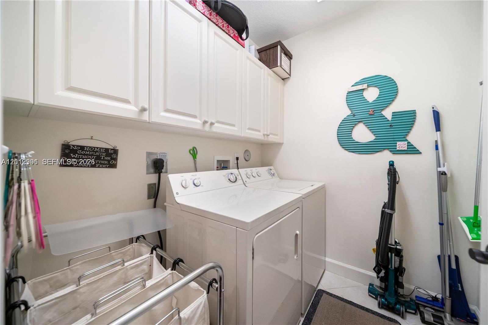200 NE 2nd Ave # 304