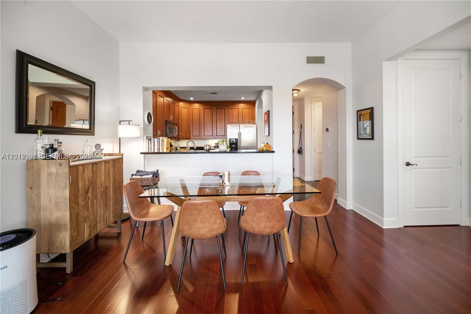 200 NE 2nd Ave # 304