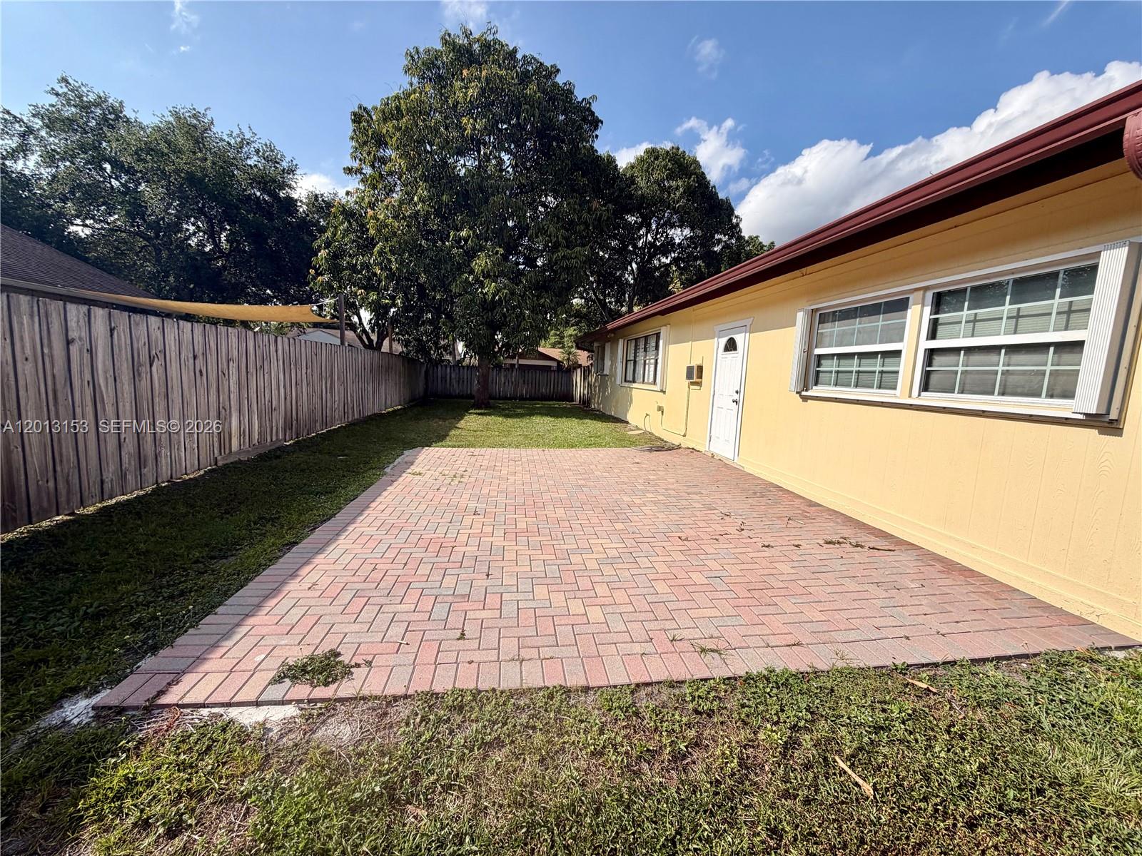 5501 SW 118th Ave