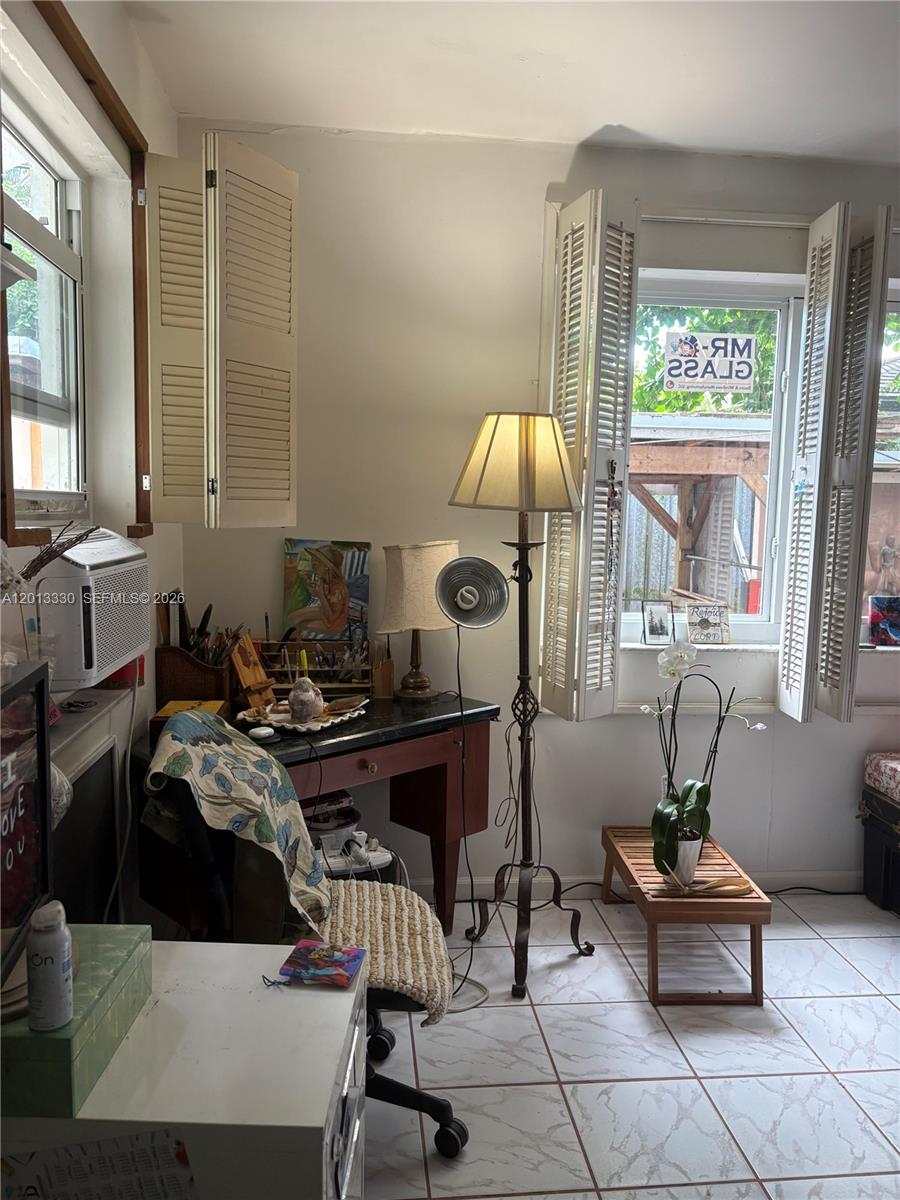 5930 SW 44th Ter