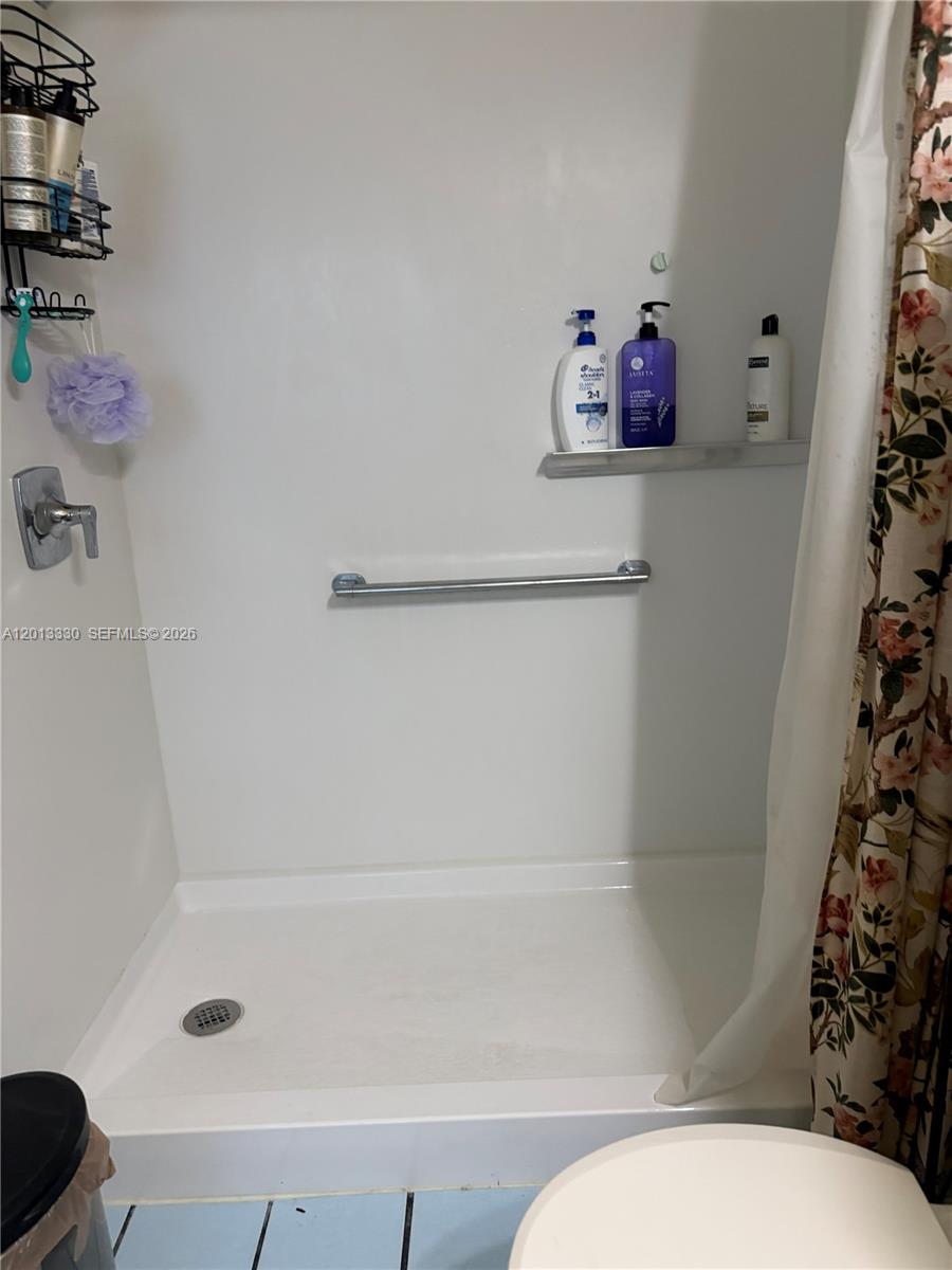 5930 SW 44th Ter