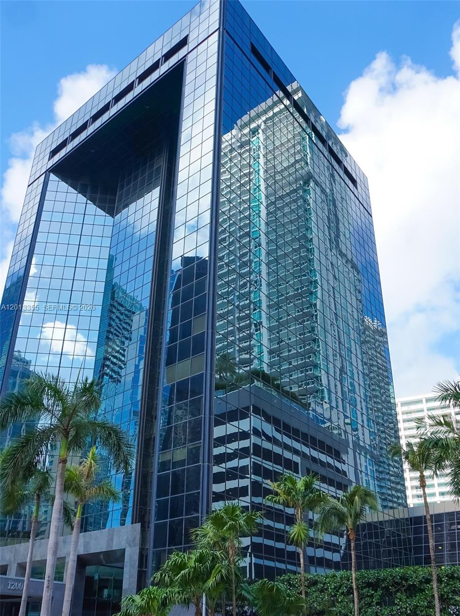 1200 Brickell Ave # B Unit: 505-B