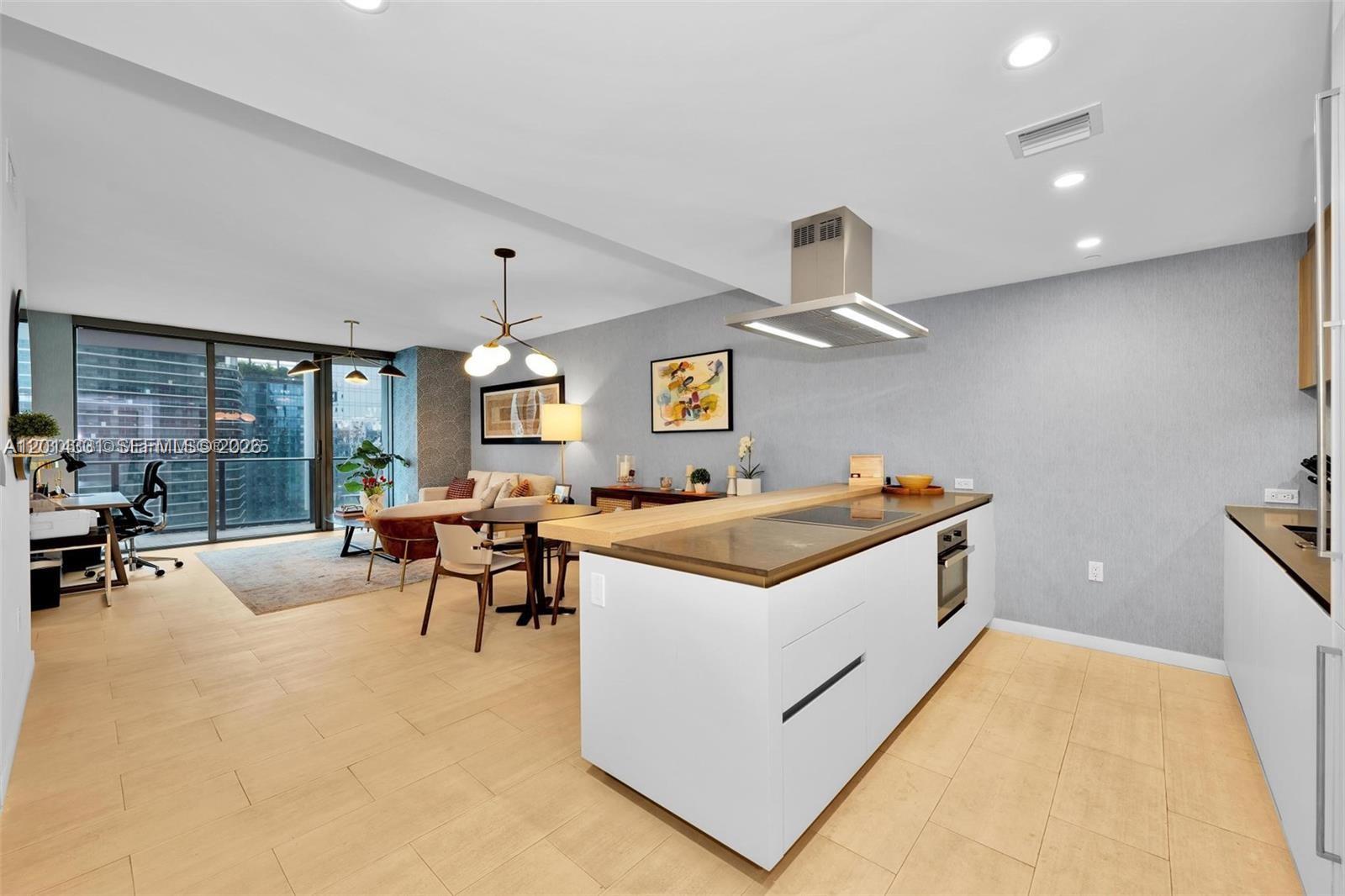 1000 Brickell Plz # 3914