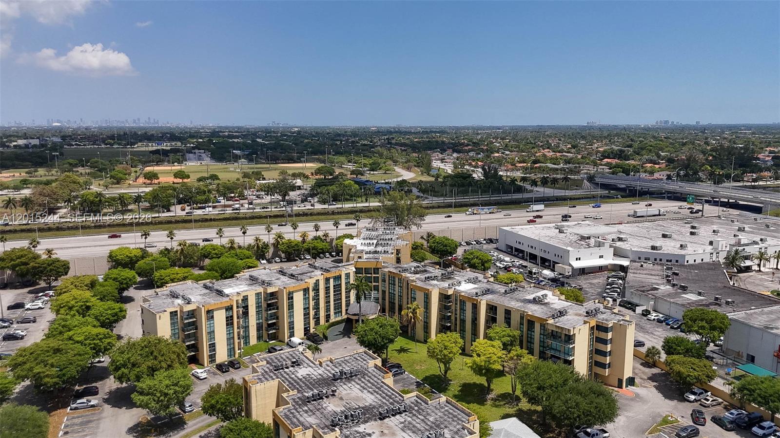 11790 SW 18th St # 3 Unit: 524-3