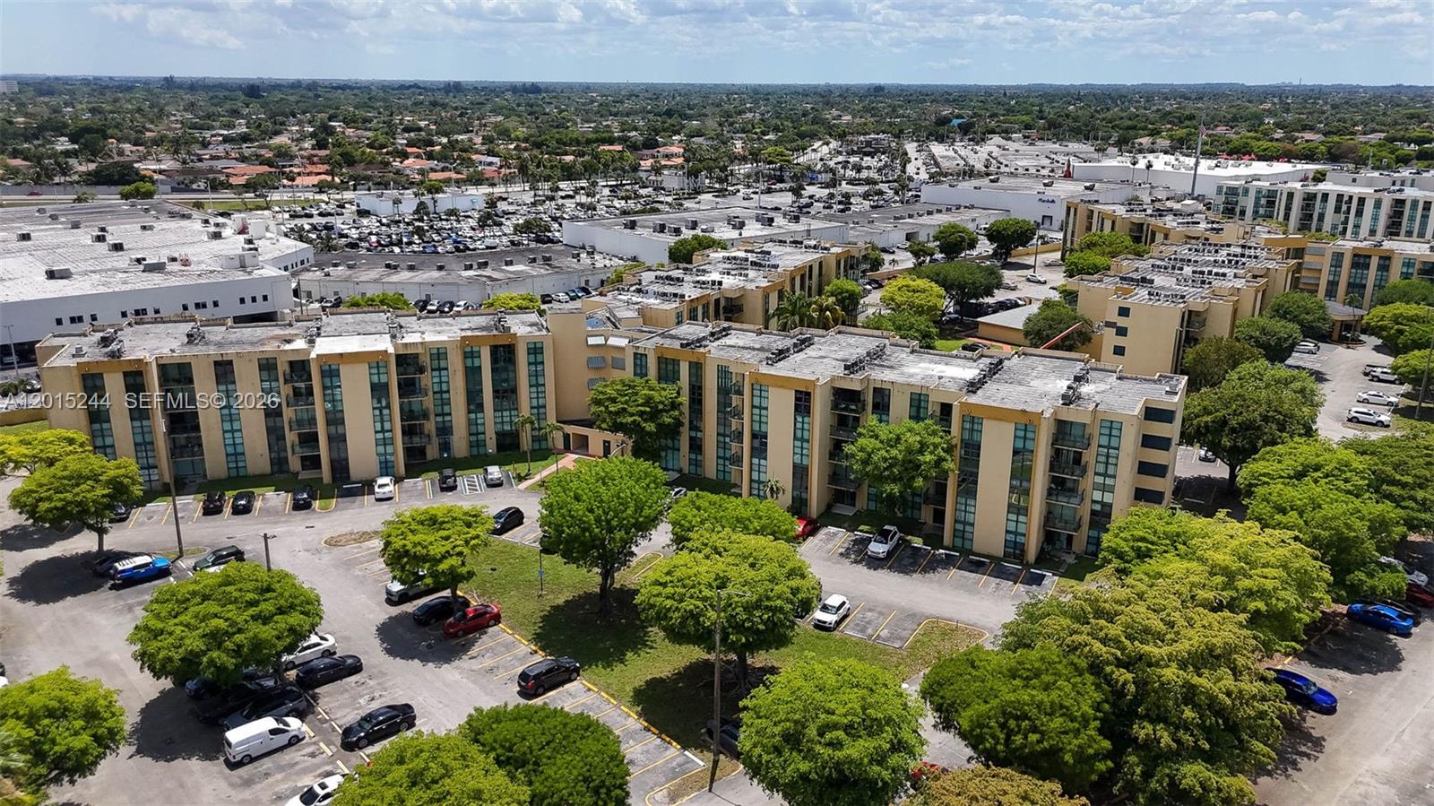 11790 SW 18th St # 3 Unit: 524-3