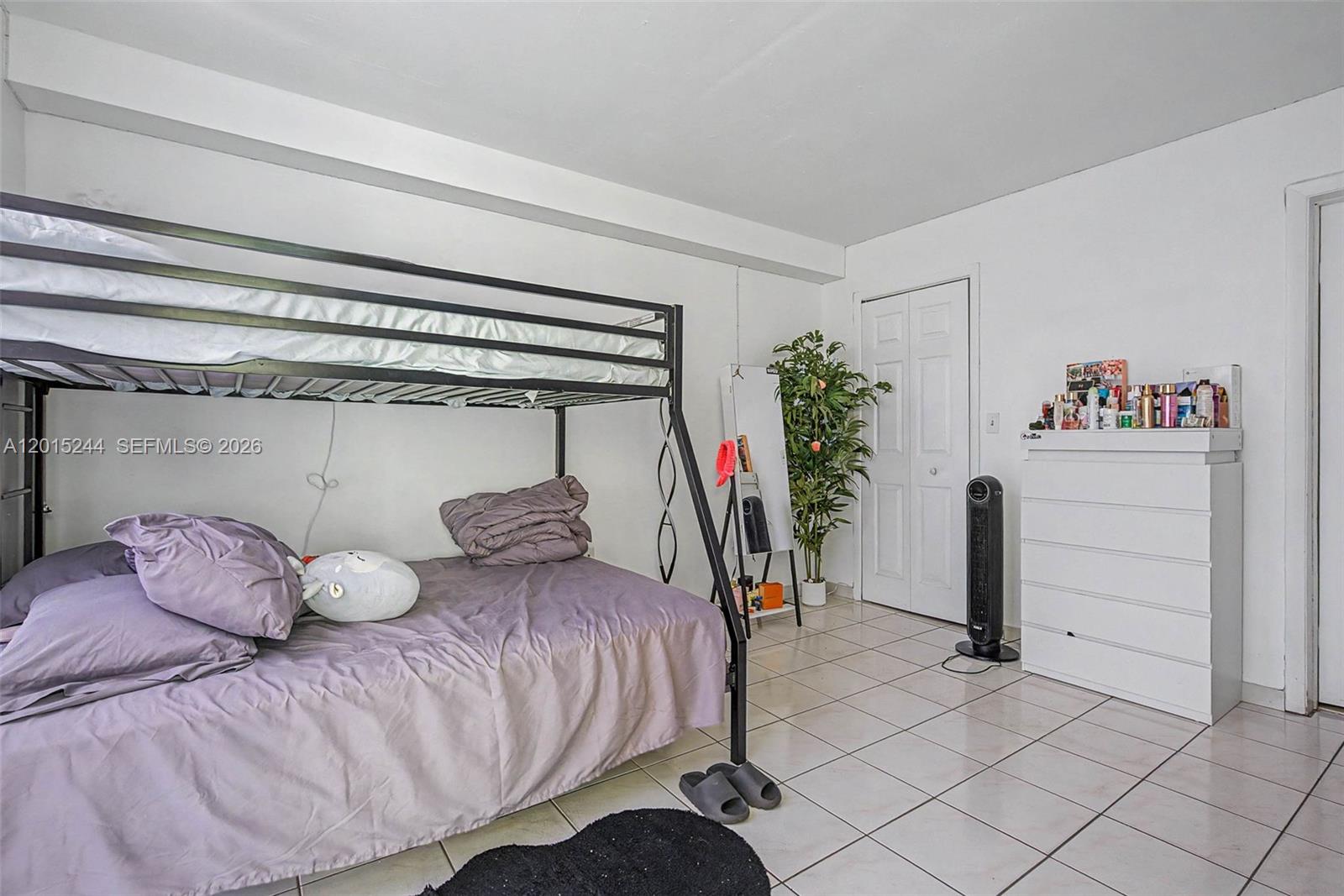 11790 SW 18th St # 3 Unit: 524-3