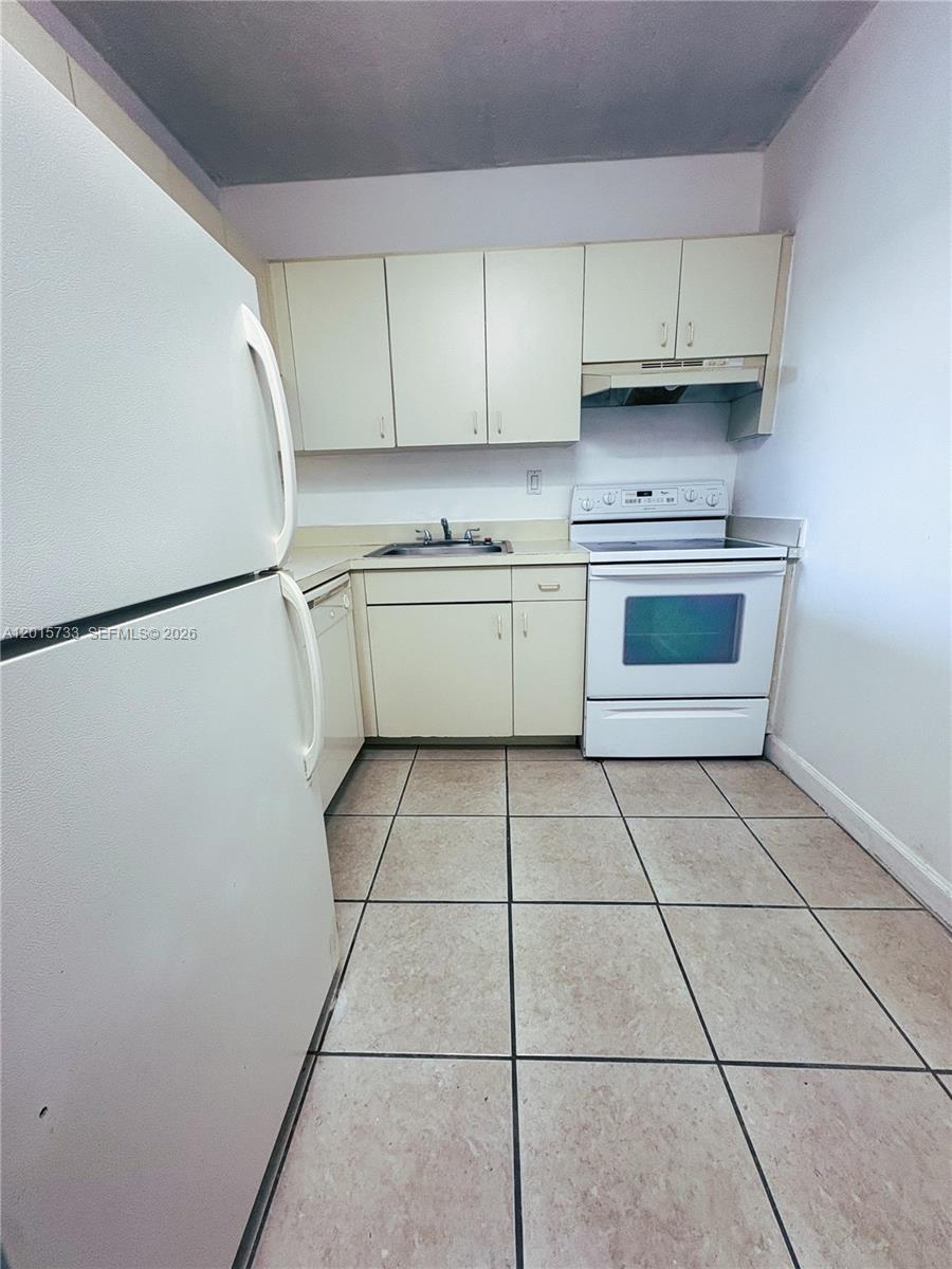 10900 SW 104th St # 315