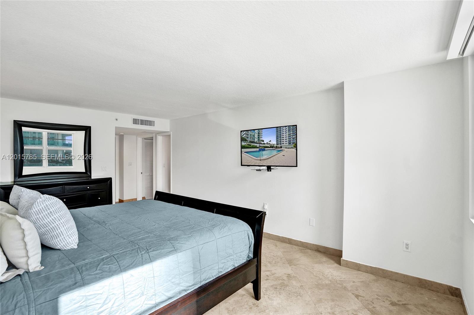 6917 Collins Ave # 503