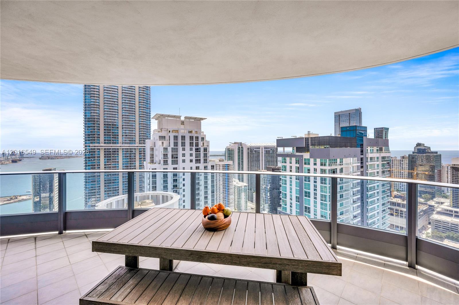 1000 Brickell Plz # 4601