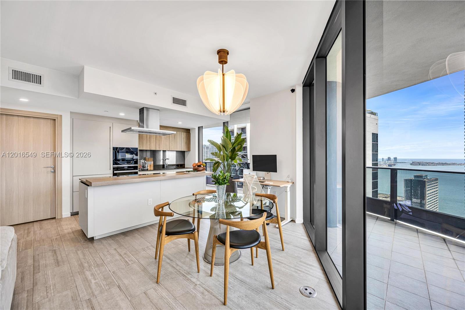 1000 Brickell Plz # 4601