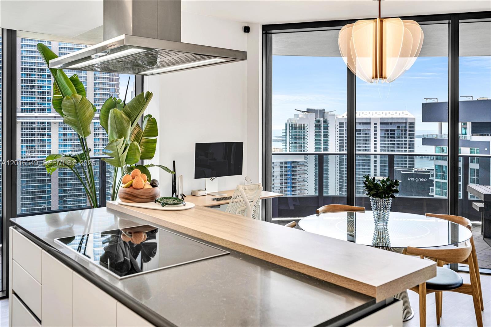1000 Brickell Plz # 4601
