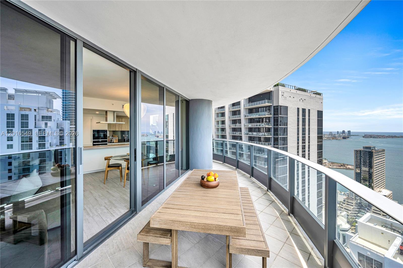 1000 Brickell Plz # 4601