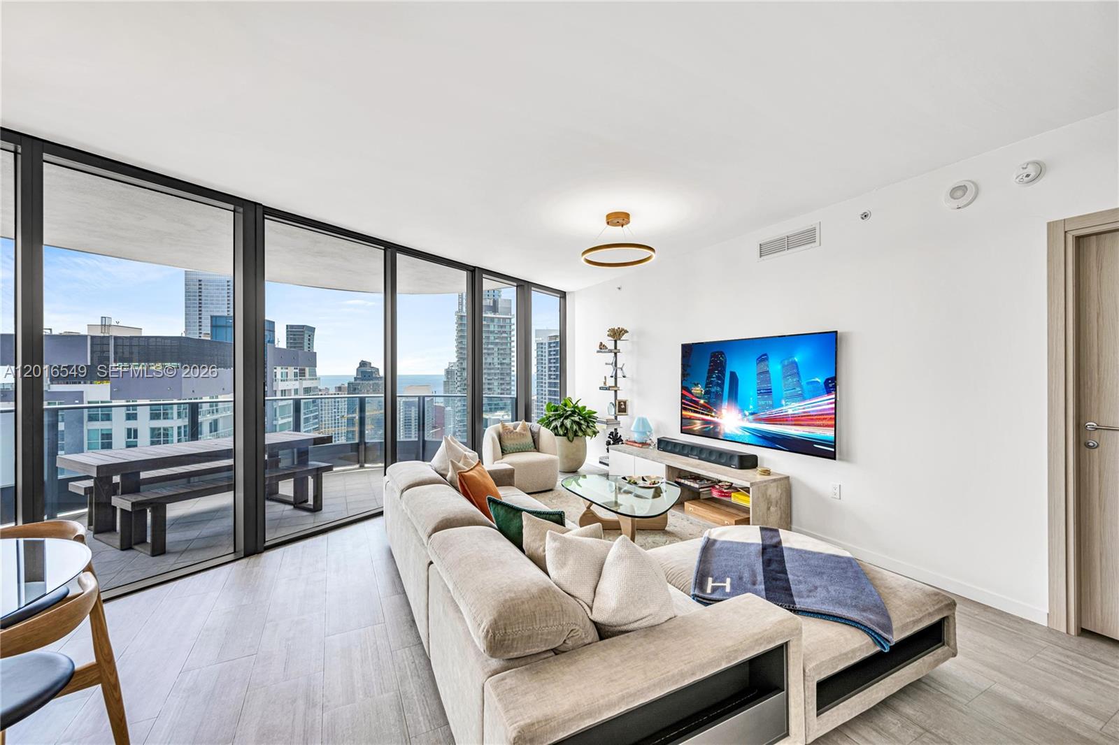 1000 Brickell Plz # 4601