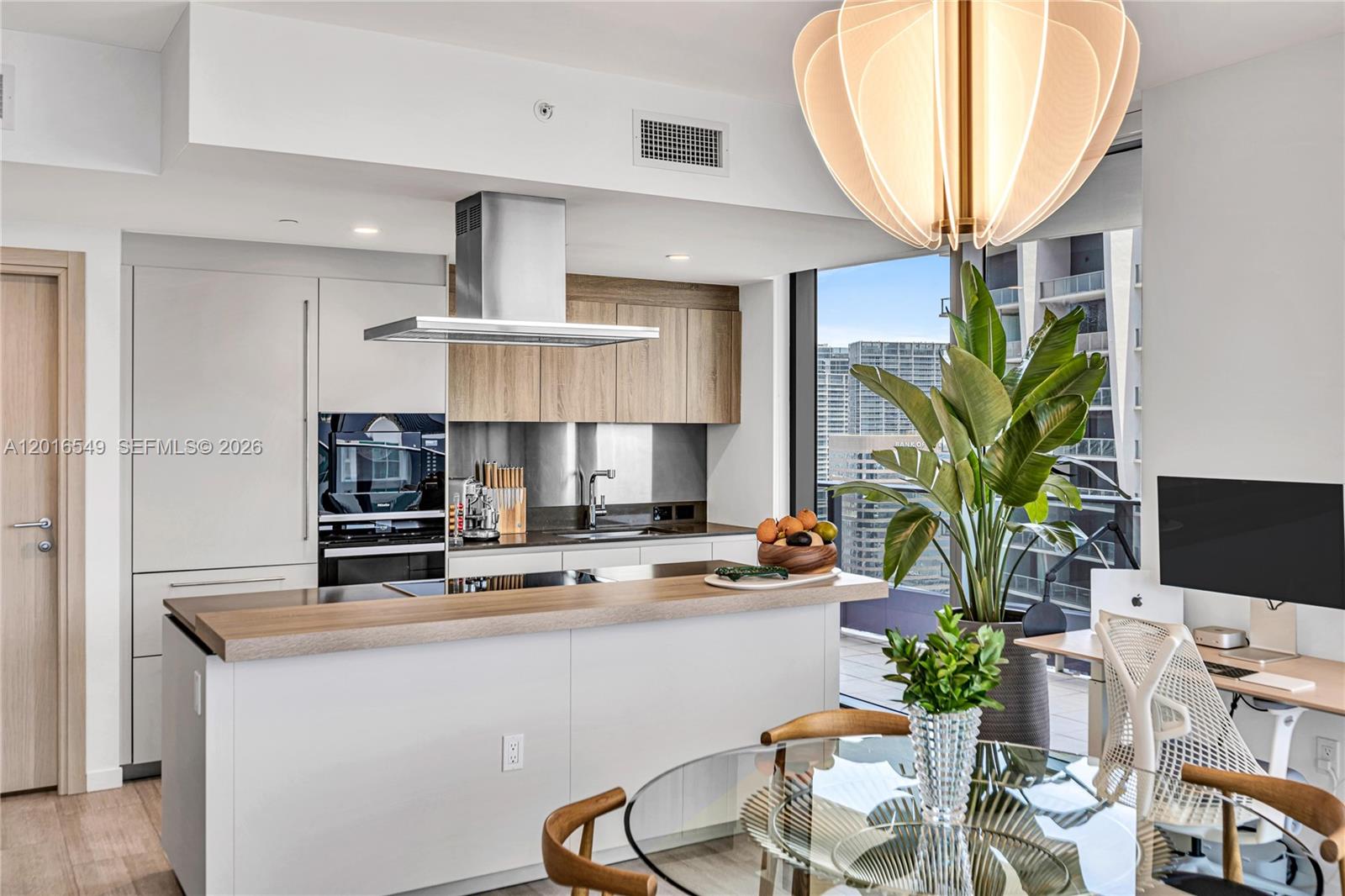 1000 Brickell Plz # 4601