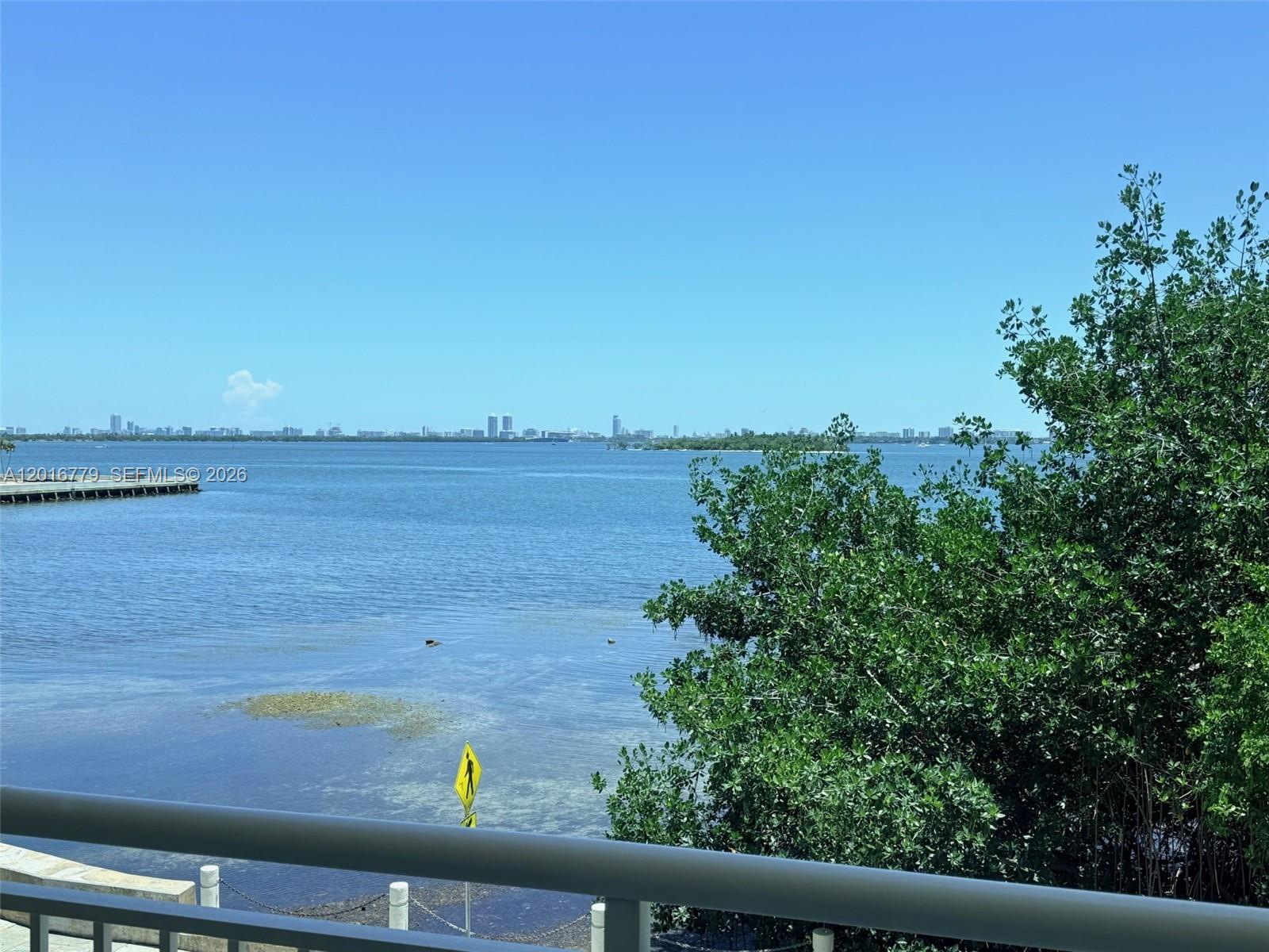 2000 N Bayshore Dr # 220