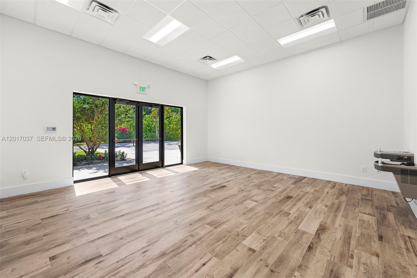 1930 N 30th Road Warehouse + Office