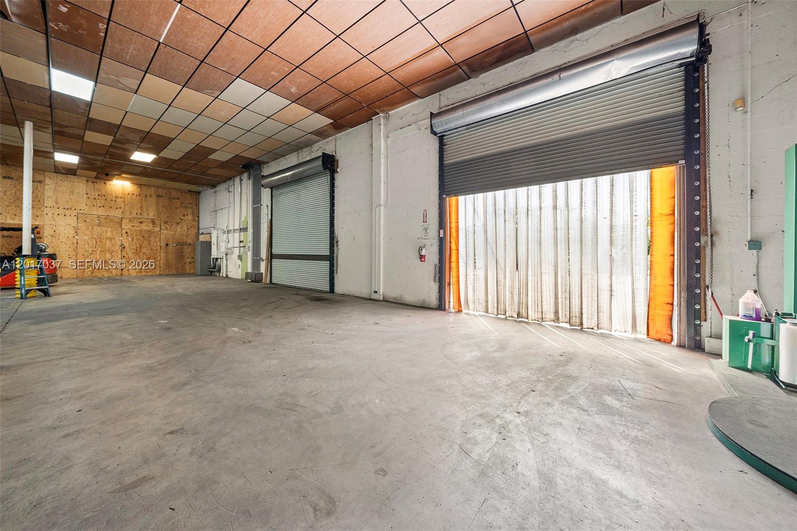 1930 N 30th Road Warehouse + Office