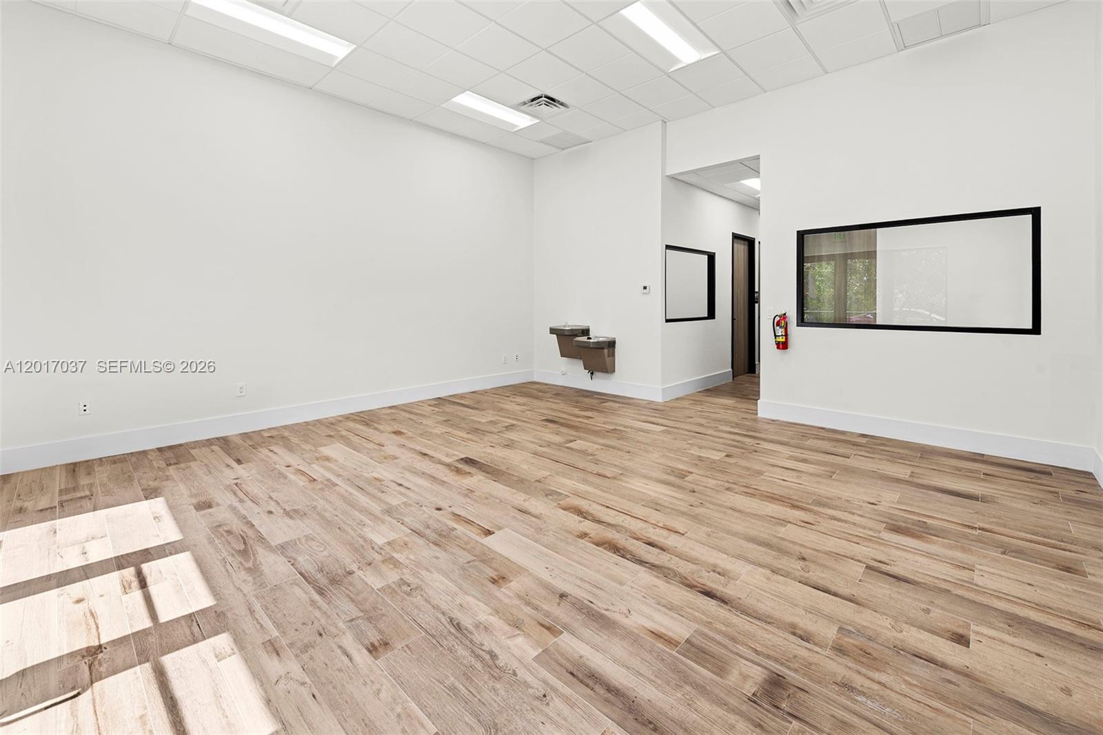 1930 N 30th Road Warehouse + Office