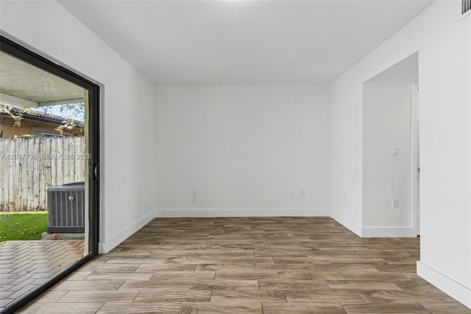 122 SW 56th Ave