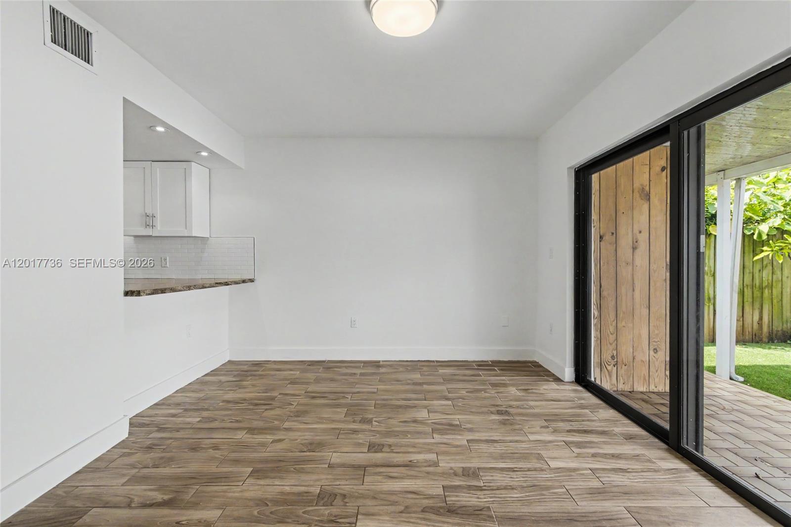 122 SW 56th Ave