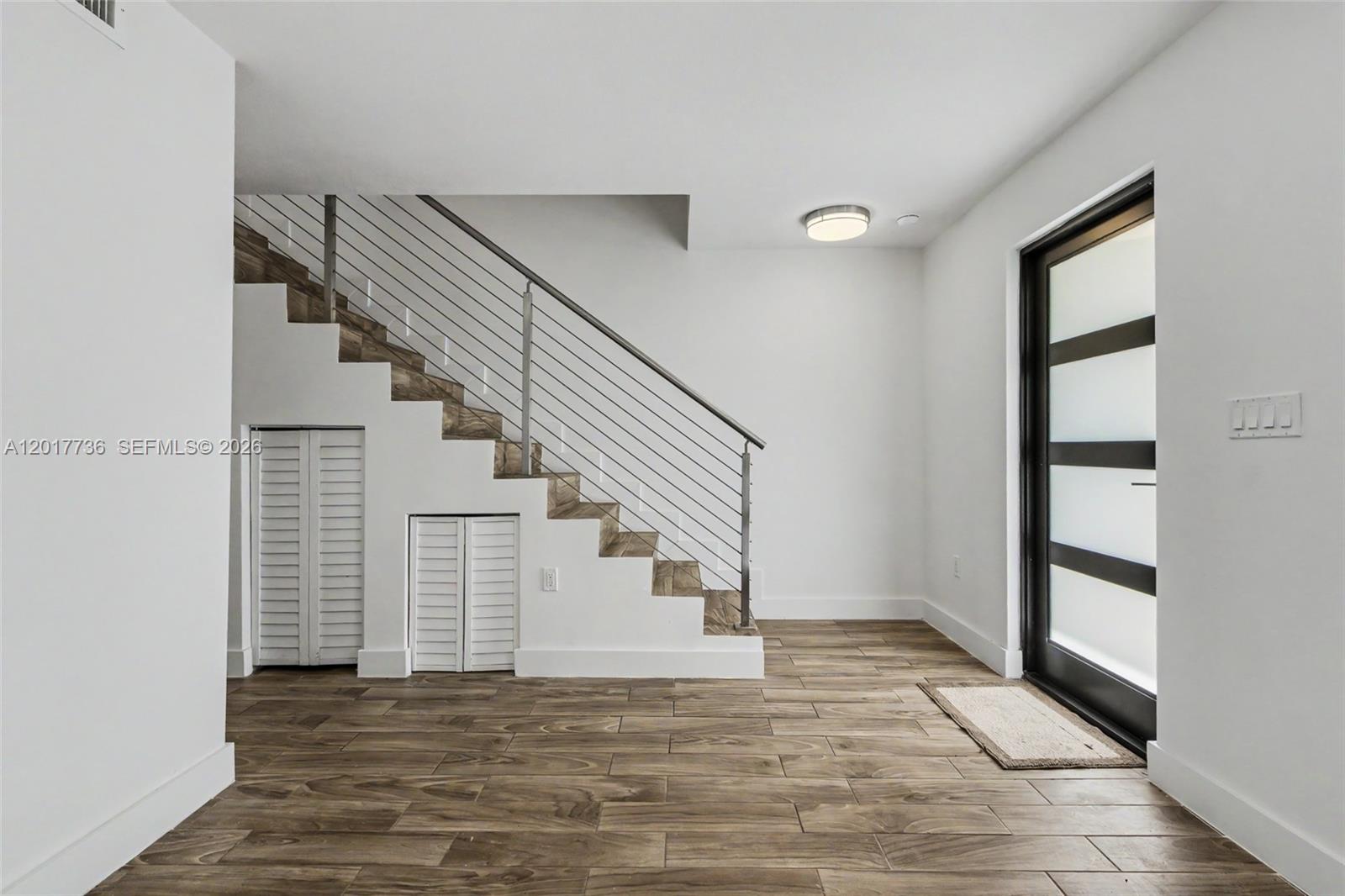 122 SW 56th Ave