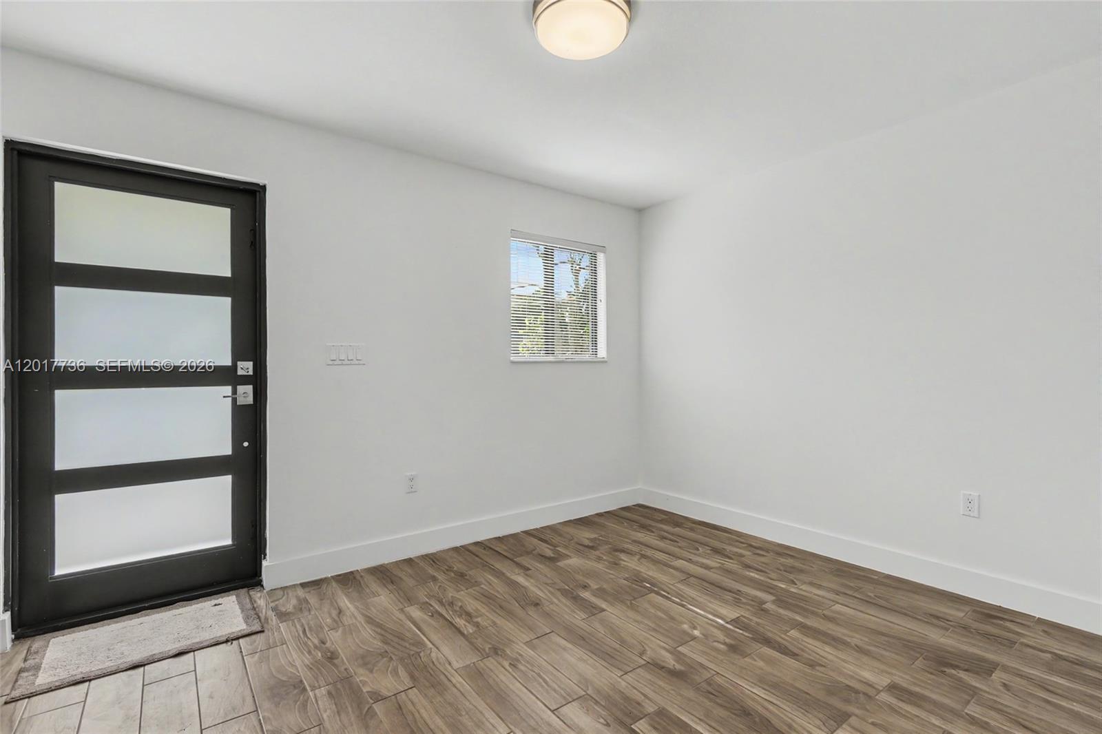 122 SW 56th Ave