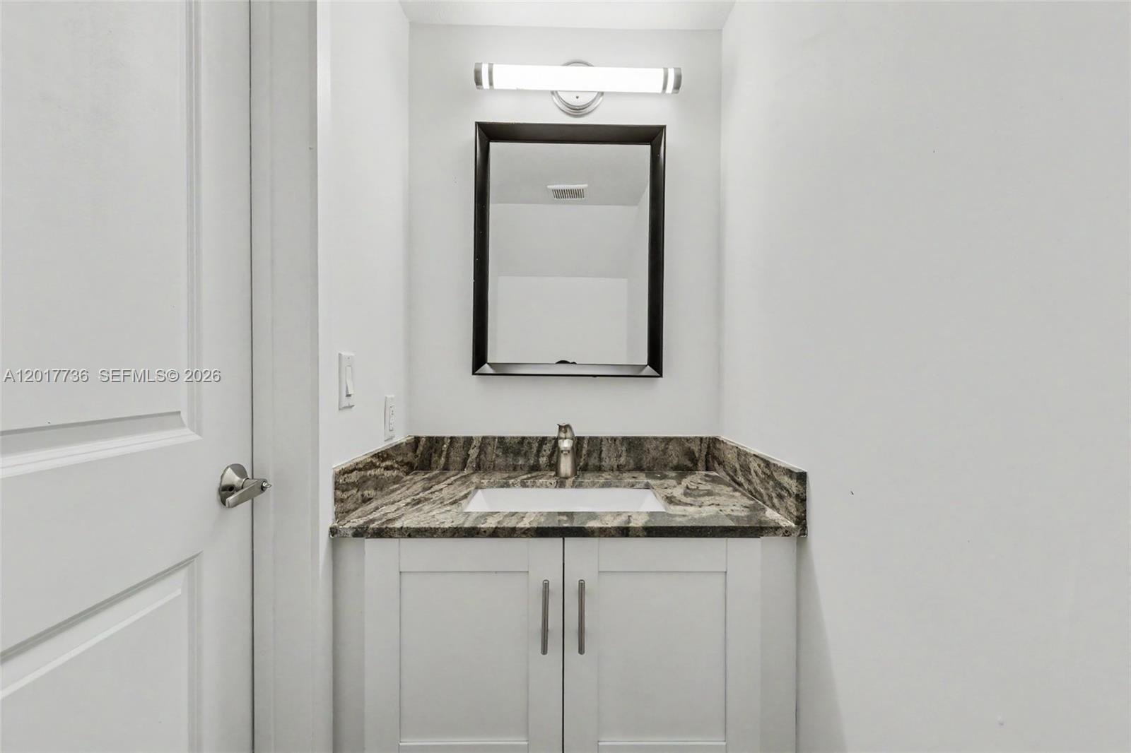 122 SW 56th Ave