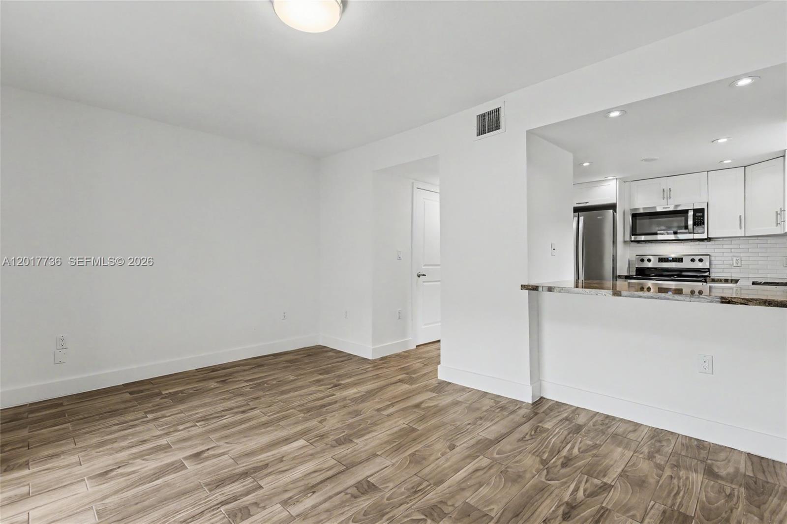 122 SW 56th Ave