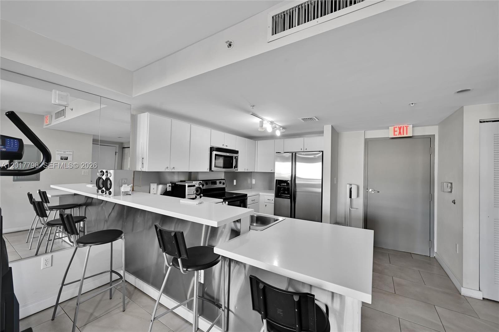 2740 SW 28th Ter # 202