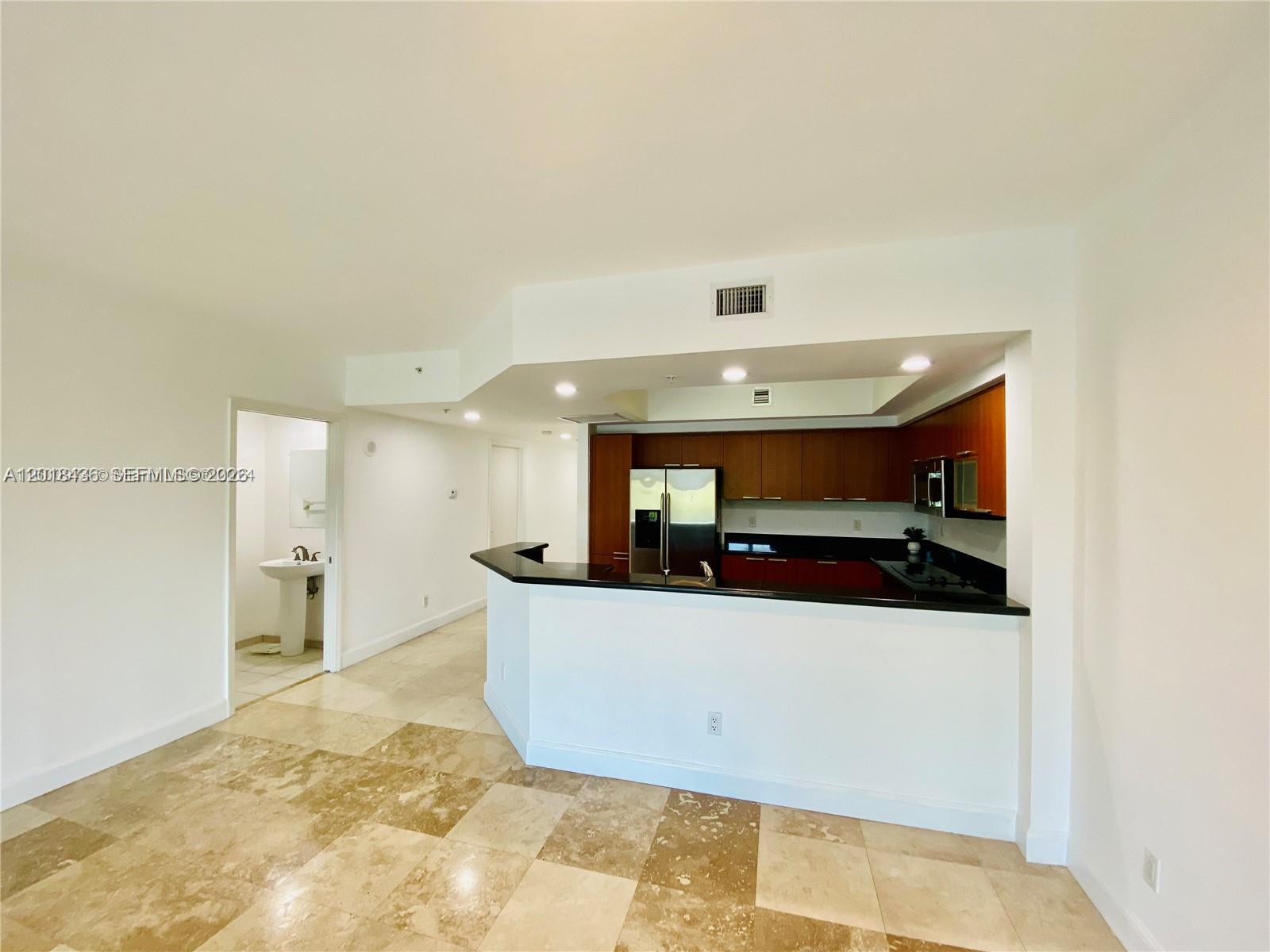 14951 Royal Oaks Ln # 405